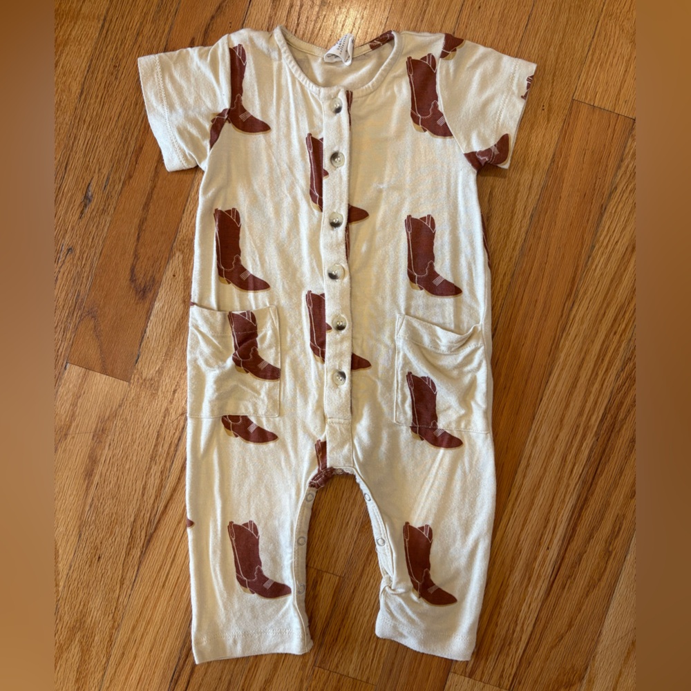 Kate Quinn Cowboy Boot Outfit